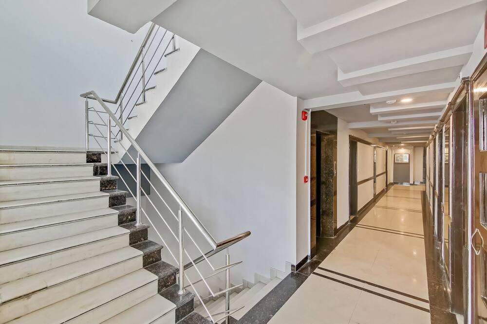 Hotel Queens Tower أمريتسار المظهر الخارجي الصورة