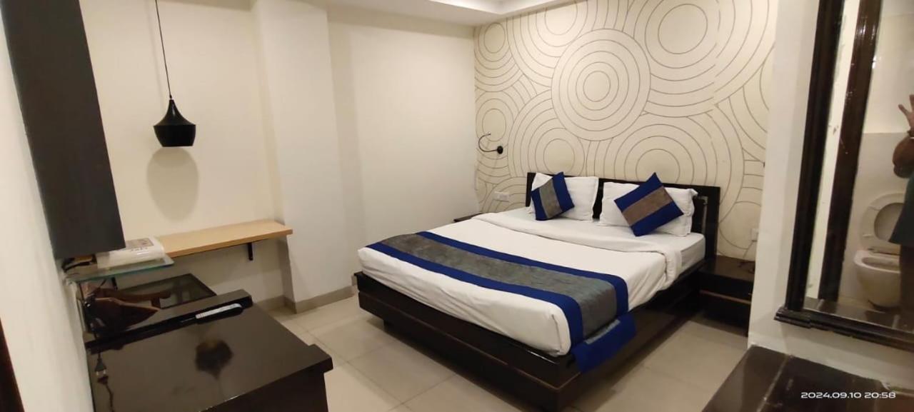 Hotel Queens Tower أمريتسار المظهر الخارجي الصورة